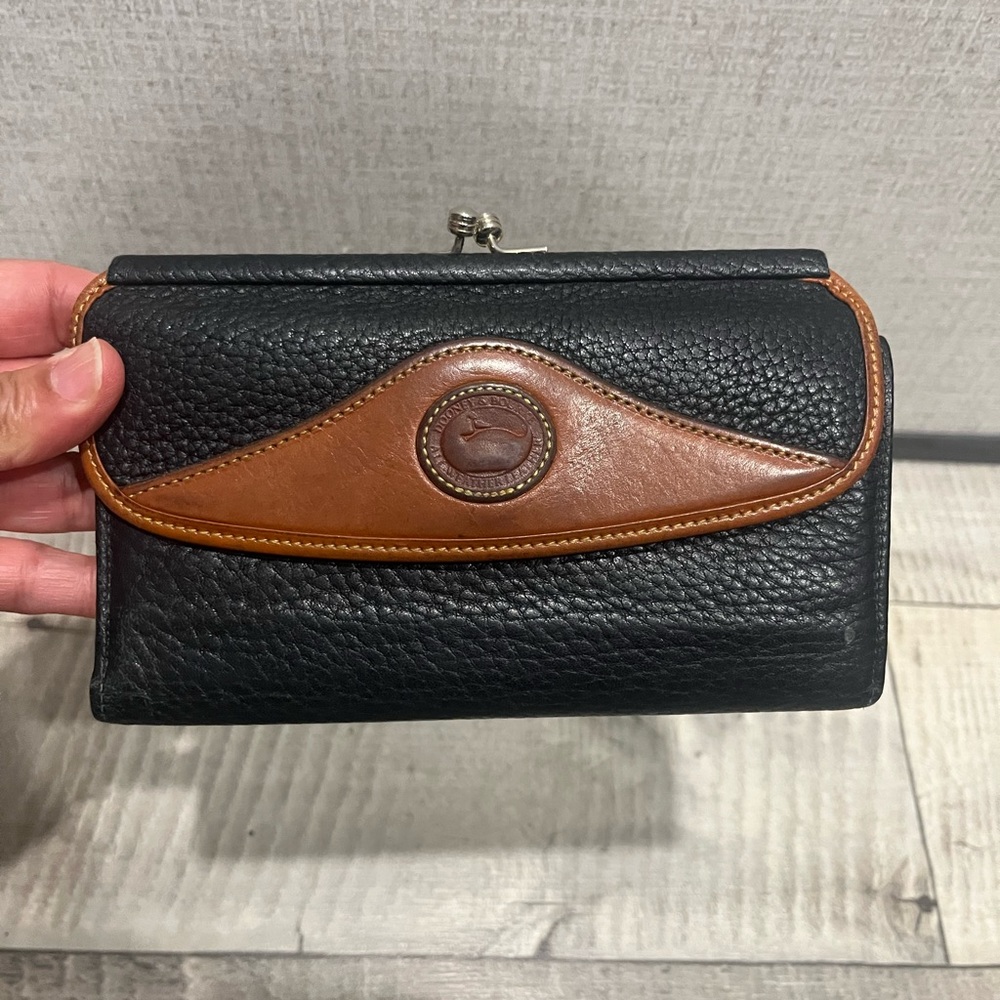 Dooney Bourke Brown Black Pebbled Leather Wallet Coin Purse